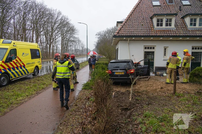 Automobilist ramt woning