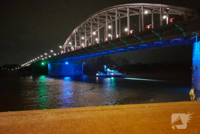 Zoektocht naar te water geraakt persoon