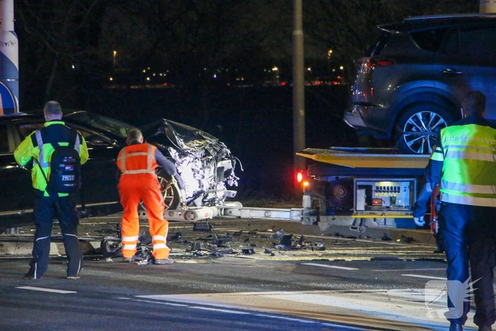 Meerdere gewonden bij fikse aanrijding