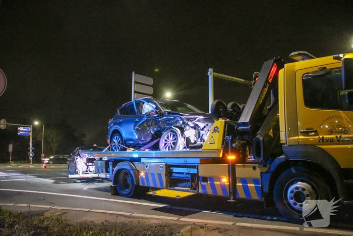 Meerdere gewonden bij fikse aanrijding
