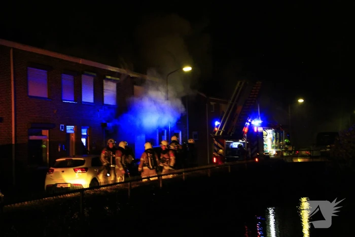 Woningen ontruimd door uitslaande brand