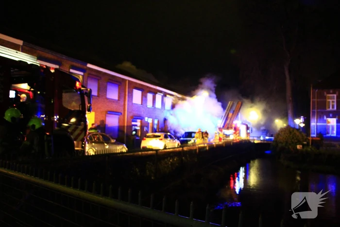 Woningen ontruimd door uitslaande brand