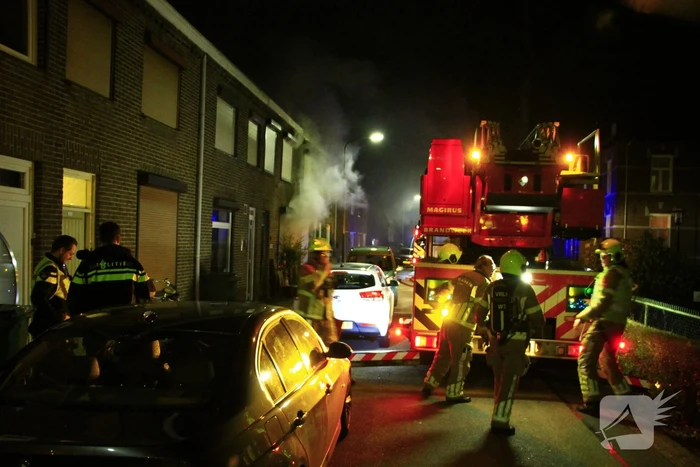 Woningen ontruimd door uitslaande brand