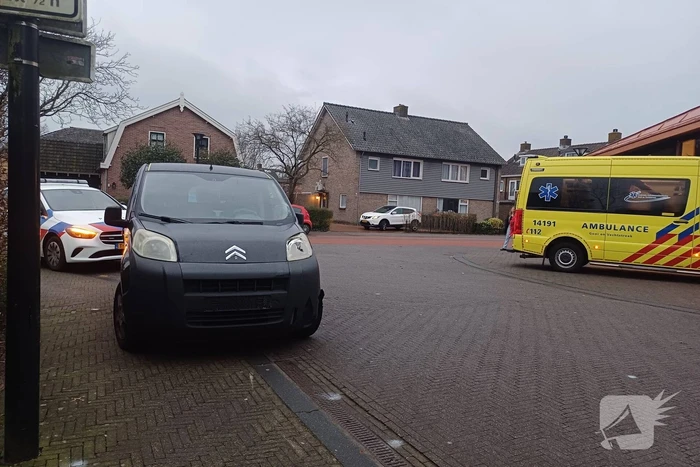 Wielrenner gewond bij botsing met bestelbus