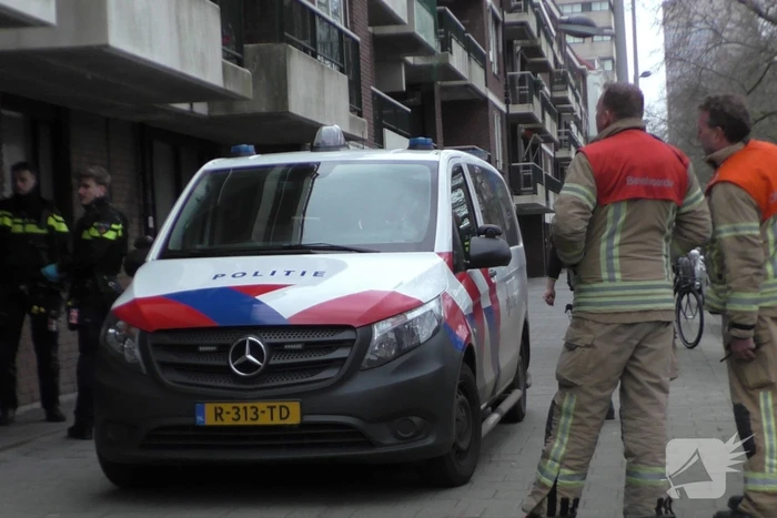 Aanhouding na aantreffen mogelijk drugslab in flat