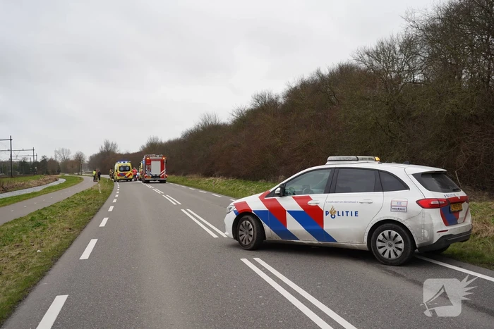 Drie gewonden bij frontale botsing