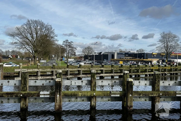 Brandweer ingezet voor brandmelding in bedrijfspand