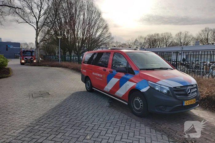 Meerdere leerlingen na drie uur uit lift bevrijdt