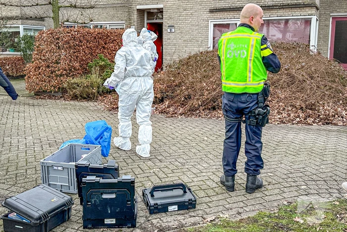 Onderzoek naar overleden persoon in woning