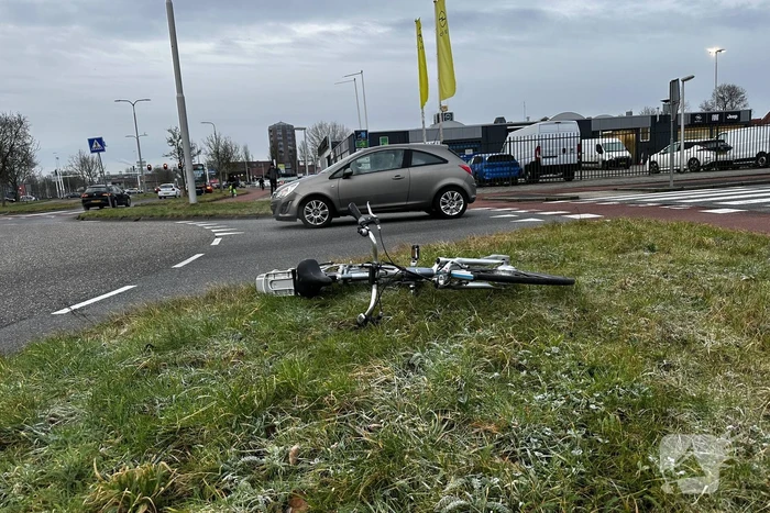 Fietser aangereden op oversteekplaats
