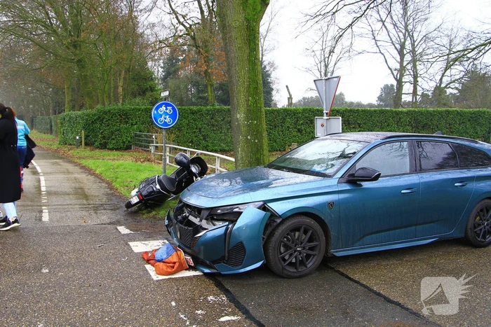 Flinke schade bij ongeval met scooter