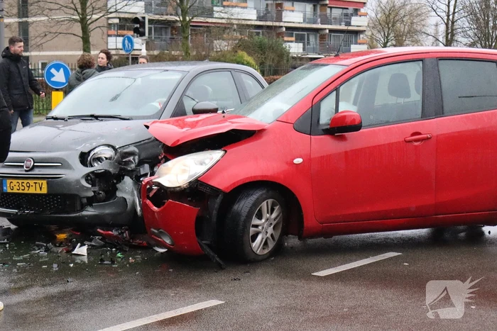 Schade na aanrijding op kruising