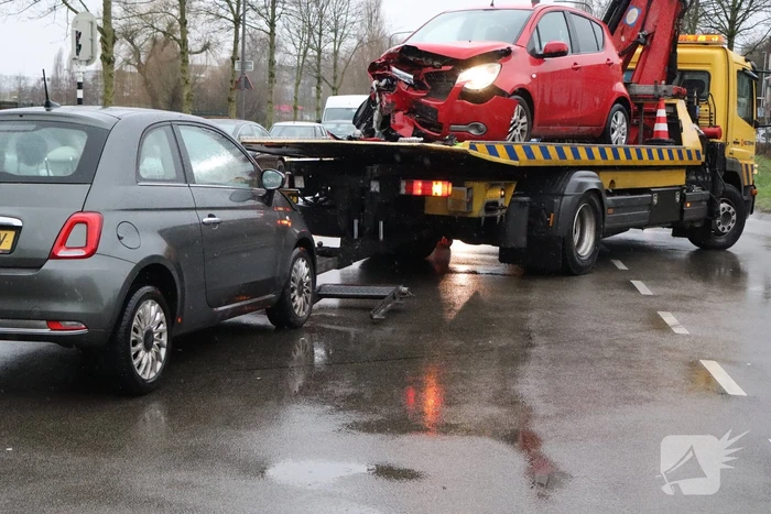 Schade na aanrijding op kruising