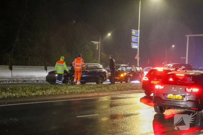 Flinke vertraging na kettingbotsing met meerdere voertuigen