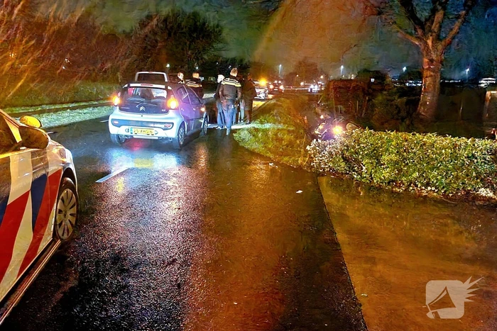 Auto belandt in sloot nadat ramen beslaan
