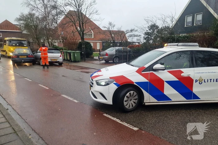 Flinke schade bij ongeval tussen twee auto's