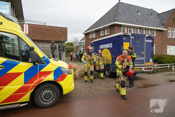 Geldloper vast in deur