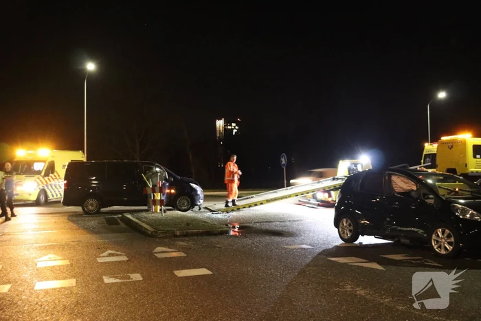 Flinke schade na botsing op kruising