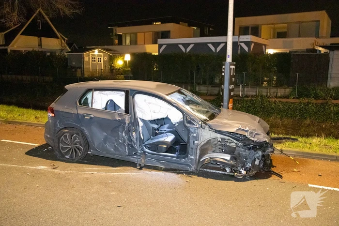 Automobilist richt ravage aan