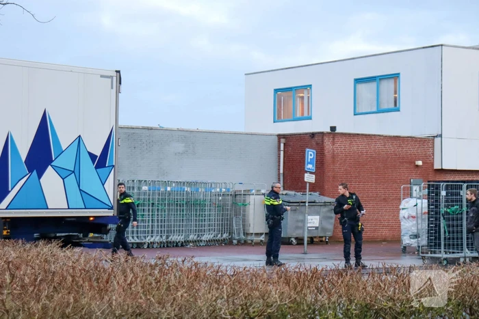 Politie onderzoekt mogelijke overval op vrachtwagenchauffeur