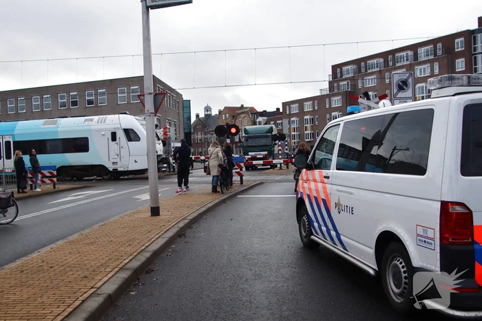 Geen treinverkeer en spoorweg geblokkeerd door stroomstoring