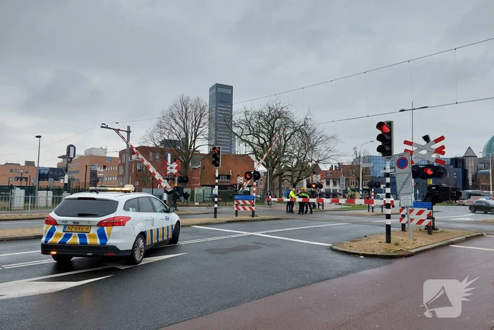 Geen treinverkeer en spoorweg geblokkeerd door stroomstoring