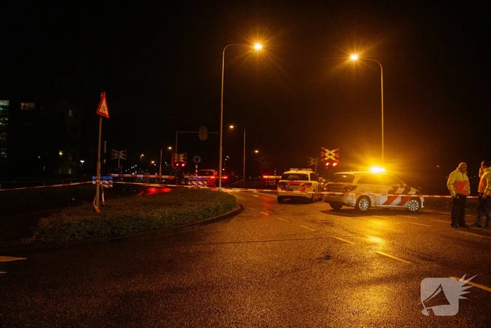 Treinverkeer gestremd en spoorovergangen dicht door aanrijding