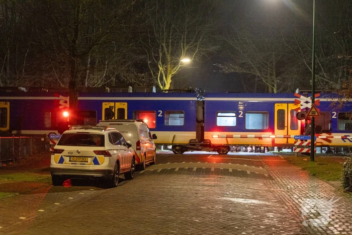 Trein botst op carnavalswagen: machinist gewond