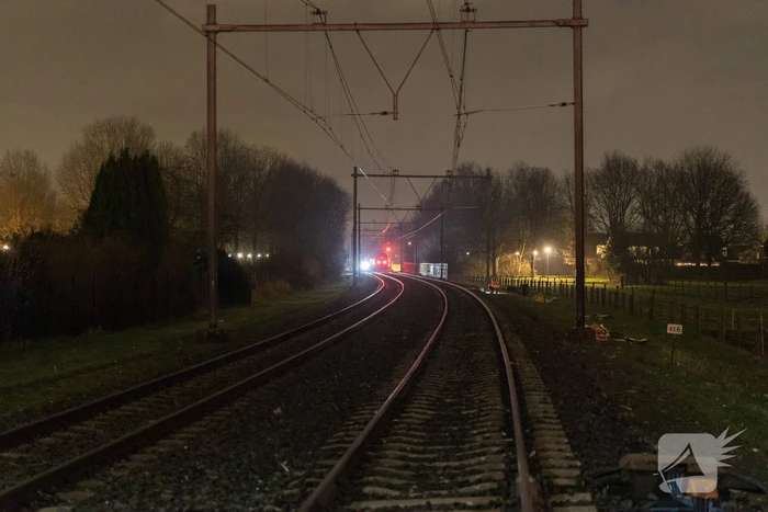 Trein botst op carnavalswagen: machinist gewond