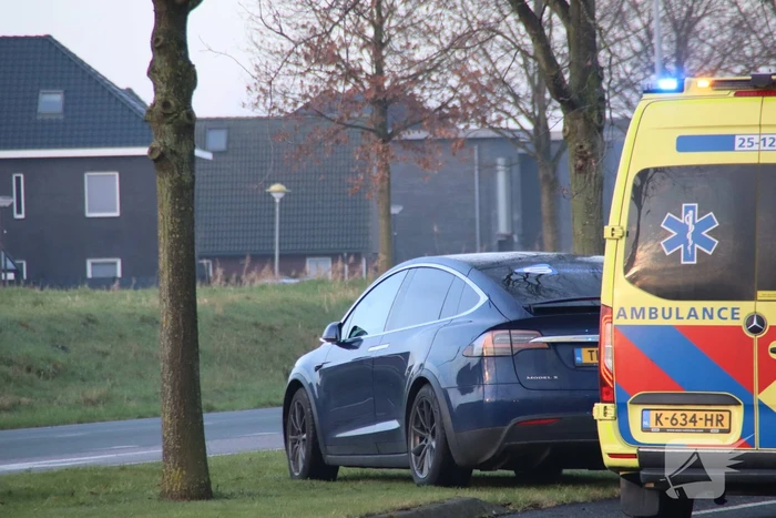 Twee automobilisten botsing op bekende kruising