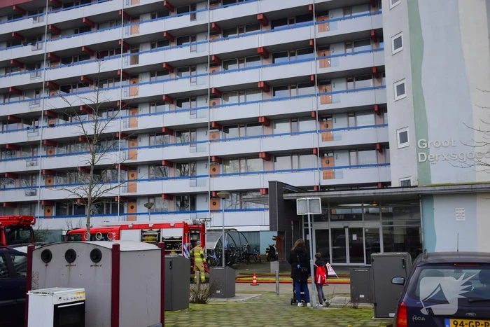 Brandweer oefent flatbrand in hoogbouw
