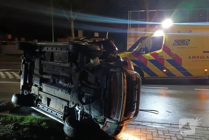 Bestuurder vlucht na ongeval