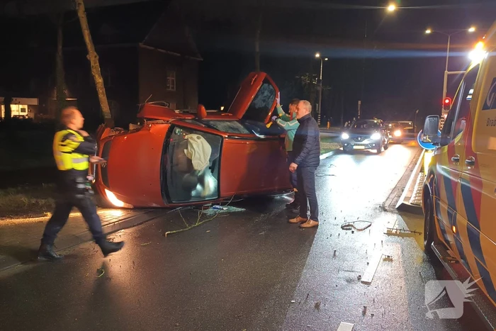 Bestuurder vlucht na ongeval