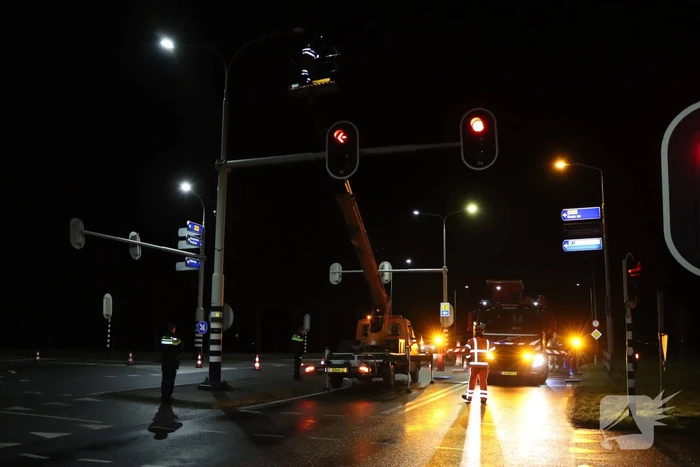 Wegwerker gered door brandweer