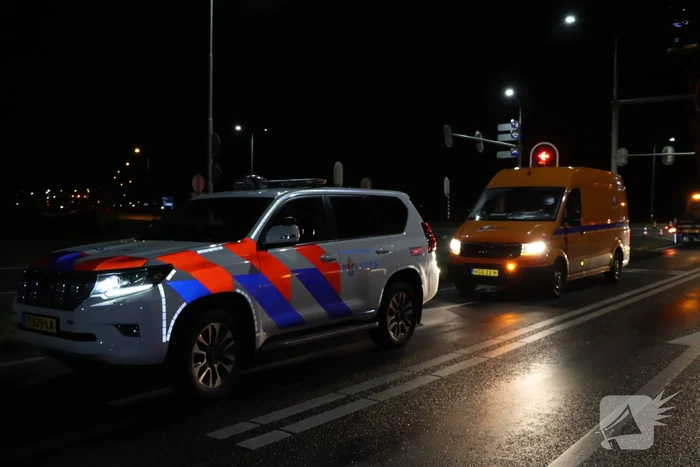Wegwerker gered door brandweer