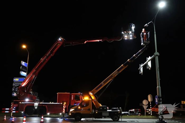 Wegwerker gered door brandweer