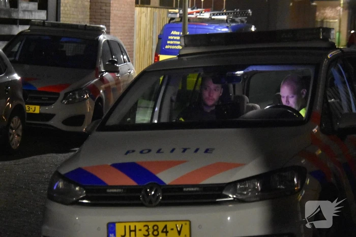 Schoten gelost op woning, politie doet onderzoek