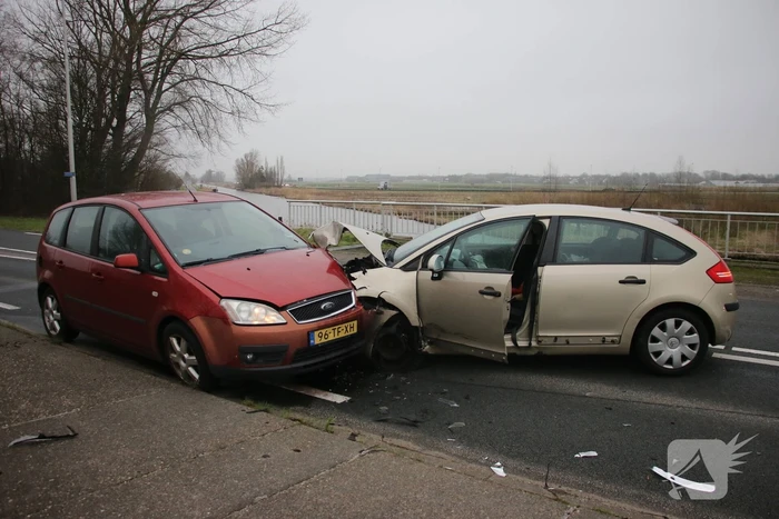 Veel bekeuringen bij frontale botsing