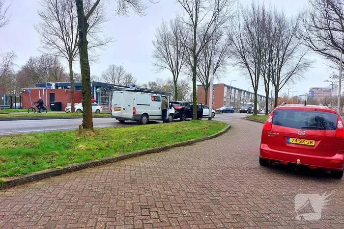 Veel schade bij kop-staart botsing