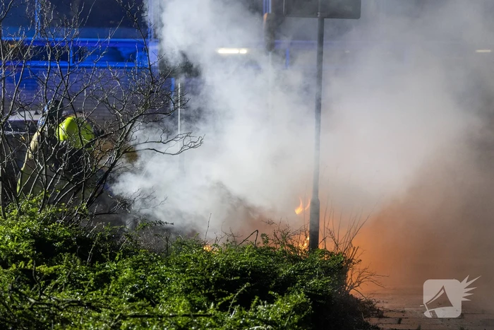 Personenwagen verwoest door brand