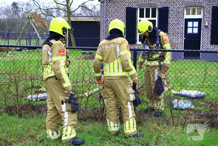 Gasleiding geraakt tijdens planten van bomen