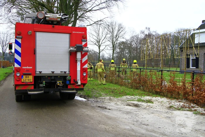 Gasleiding geraakt tijdens planten van bomen
