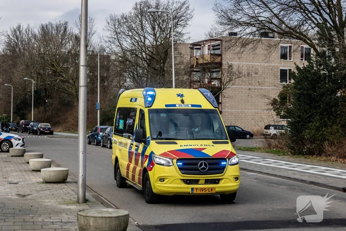 Traumahelikopter landt voor medische noodsituatie