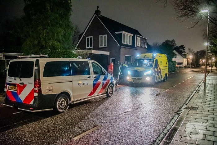 Jongen meldt zich met steekwond bij ouders