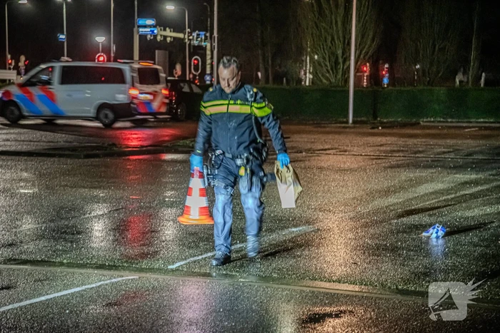 Jongen meldt zich met steekwond bij ouders