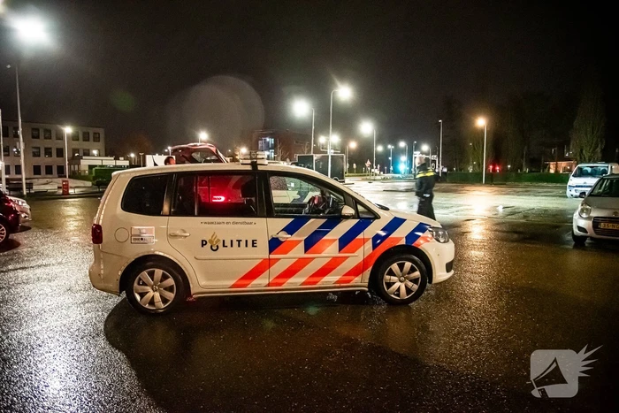 Jongen meldt zich met steekwond bij ouders