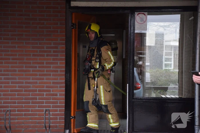 Brand in kelderbox snel onder controle