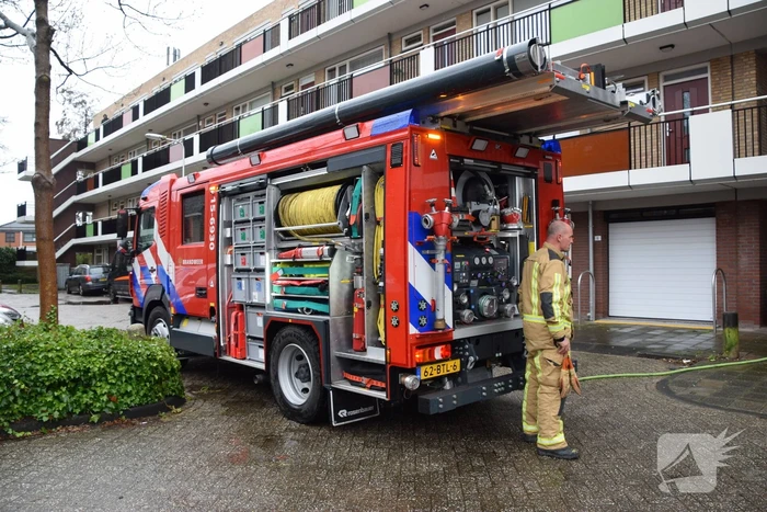 Brand in kelderbox snel onder controle
