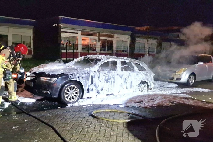 Buitenlandse Audi door brand verwoest