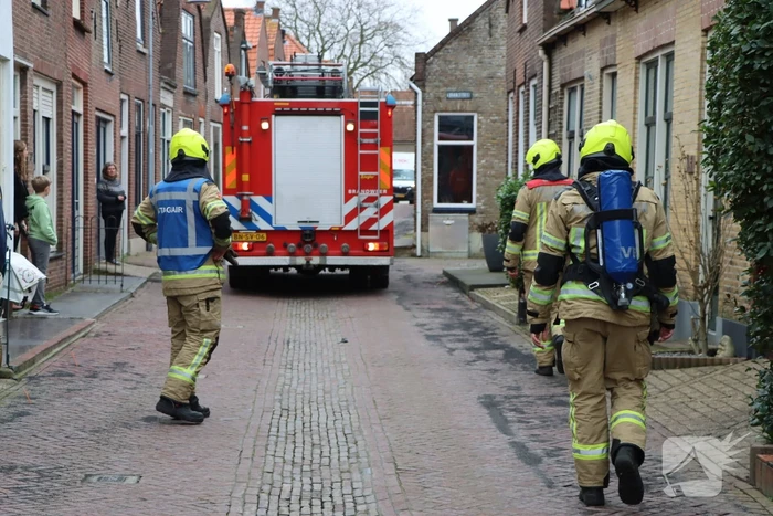Brandweer verricht metingen naar gaslucht